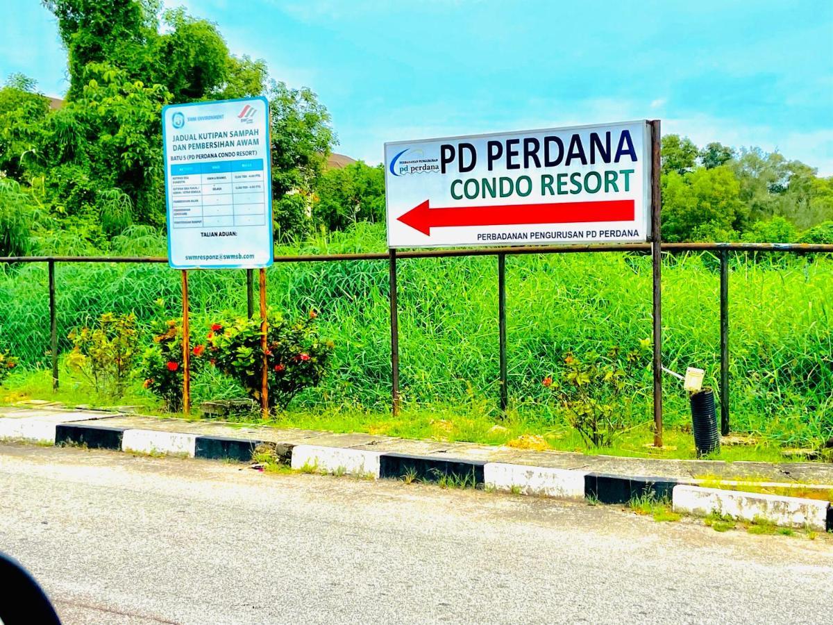 Smilez Homestay H102 & A306 At Pd Perdana Kondo Resort Port Dickson Eksteriør bilde