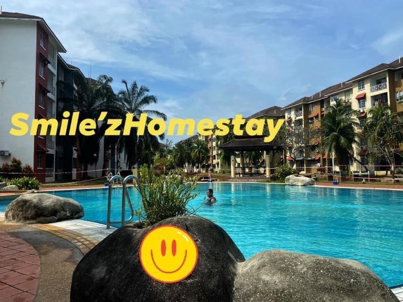Smilez Homestay H102 & A306 At Pd Perdana Kondo Resort Port Dickson Eksteriør bilde